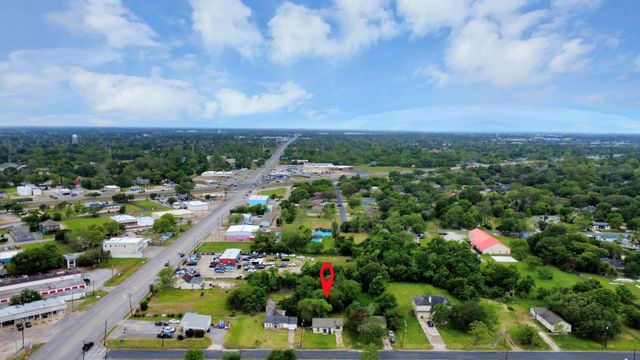 411 S Pine Road, Texas City, TX 77591