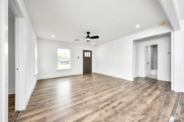 411 S Pine Road, Texas City, TX 77591