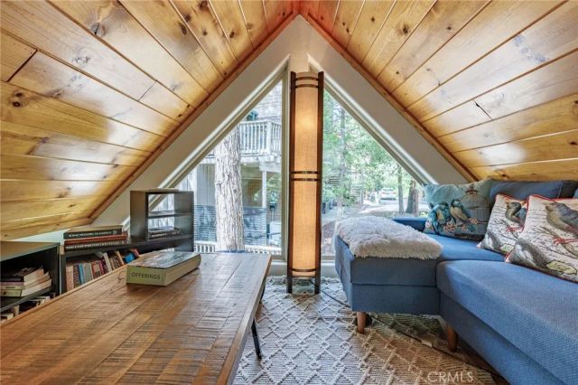 180 Grass Valley Road 33, Lake Arrowhead, CA 92352
