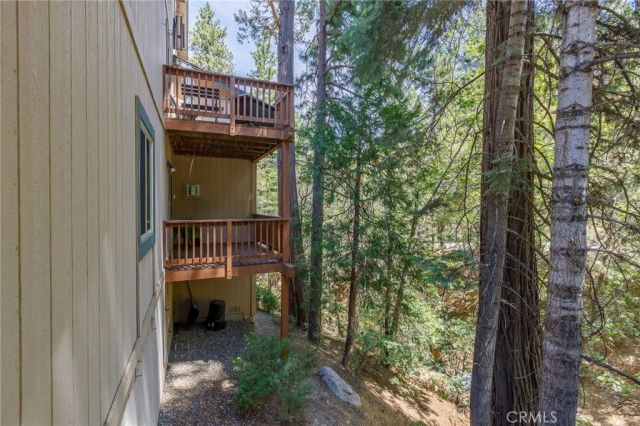 180 Grass Valley Road 33, Lake Arrowhead, CA 92352