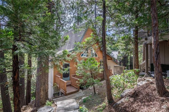 180 Grass Valley Road 33, Lake Arrowhead, CA 92352
