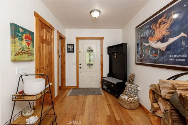 180 Grass Valley Road 33, Lake Arrowhead, CA 92352