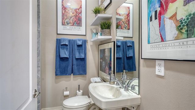 235 COCOANUT AVENUE 106-B, Sarasota, FL 34236