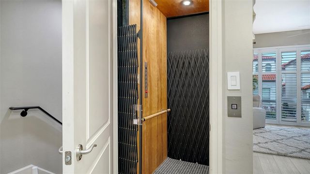 235 COCOANUT AVENUE 106-B, Sarasota, FL 34236