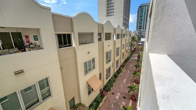 235 COCOANUT AVENUE 106-B, Sarasota, FL 34236