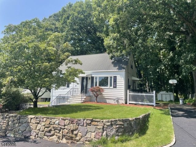 18 Oakwood Ter, Rockaway Twp., NJ 07866