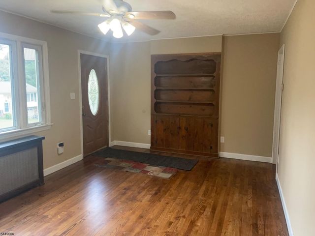 18 Oakwood Ter, Rockaway Twp., NJ 07866