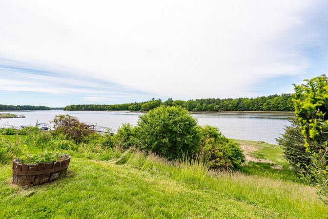 131 Spur Road, Dover, NH 03820