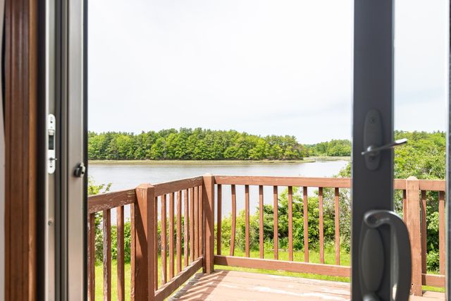131 Spur Road, Dover, NH 03820