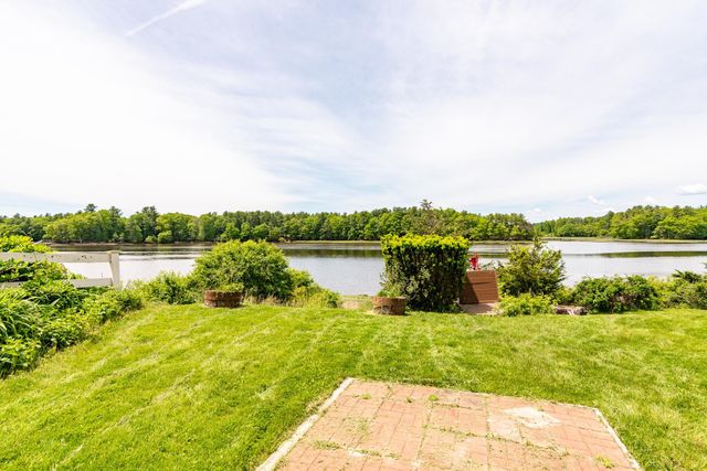 131 Spur Road, Dover, NH 03820