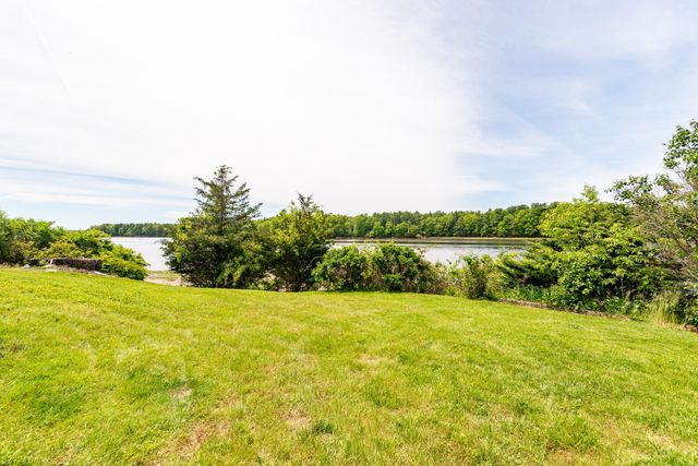 131 Spur Road, Dover, NH 03820