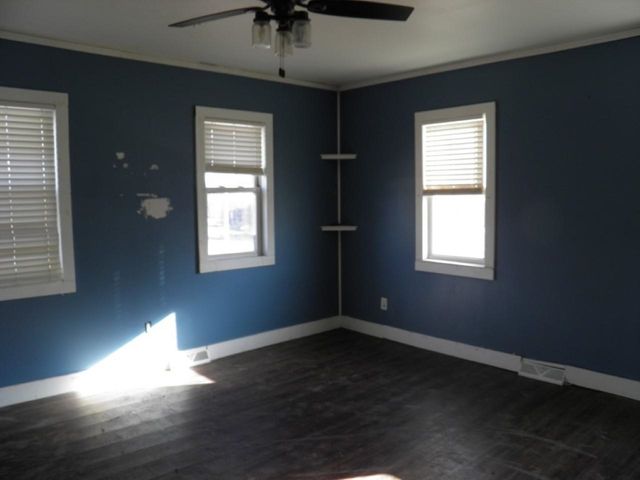 202 Jefferson Street, Buffalo, IA 52748