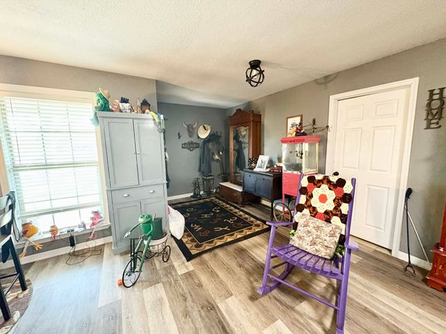 636 County Road 1535, Bonham, TX 75418