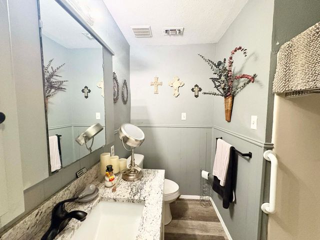 636 County Road 1535, Bonham, TX 75418