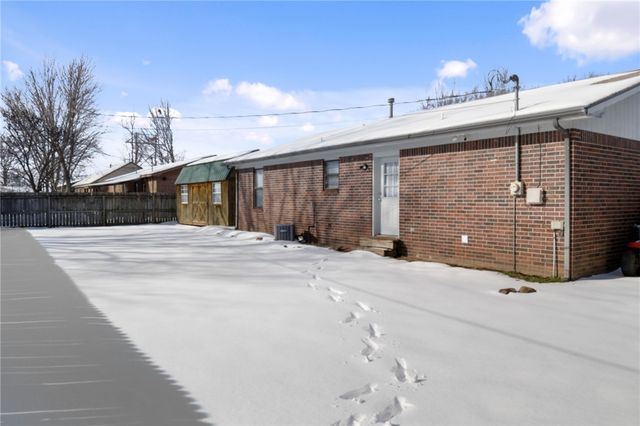 127 Alberta Street, Farmington, AR 72730