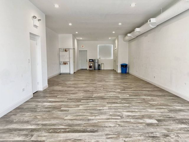 1524 N Ashland Avenue, Chicago, IL 60622