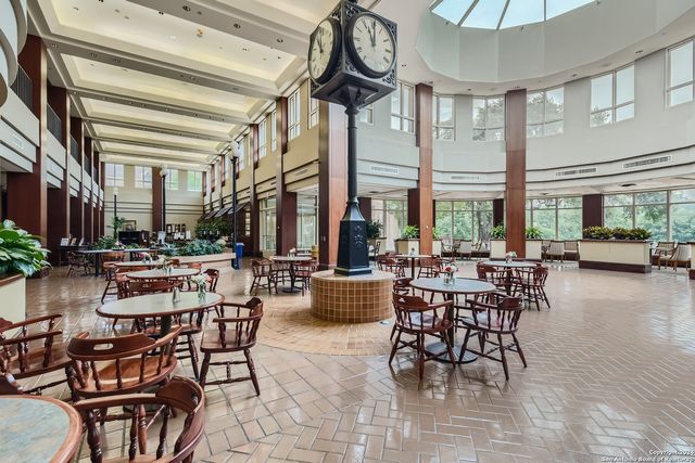 1 Towers Park Ln Apt 504, San Antonio, TX 78209