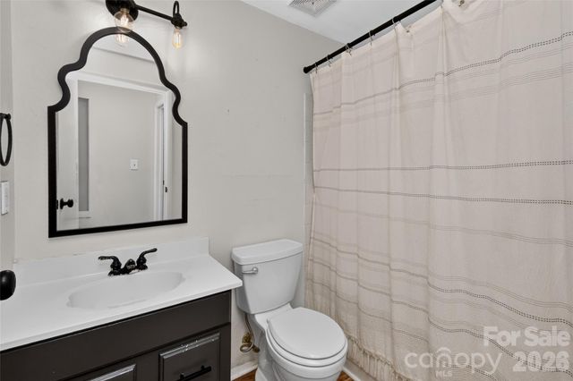 5900 Tillery Drive, Charlotte, NC 28226