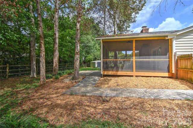 5900 Tillery Drive, Charlotte, NC 28226