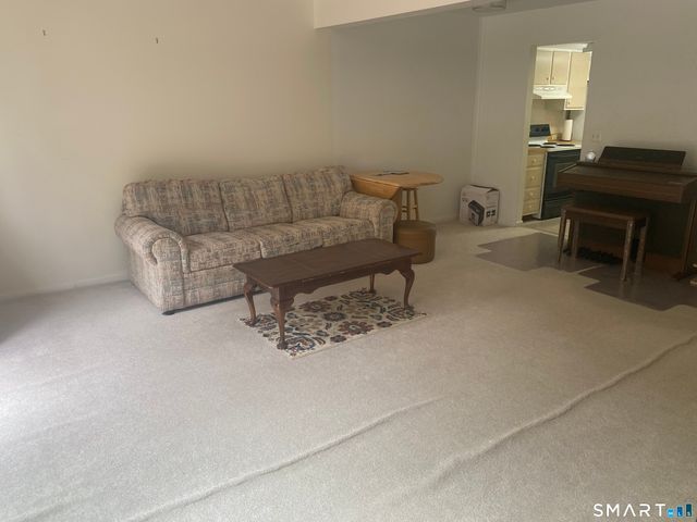 97-99 Park Avenue 72, Danbury, CT 06810