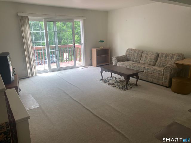 97-99 Park Avenue 72, Danbury, CT 06810