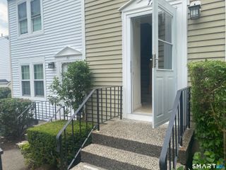 97-99 Park Avenue 72, Danbury, CT 06810