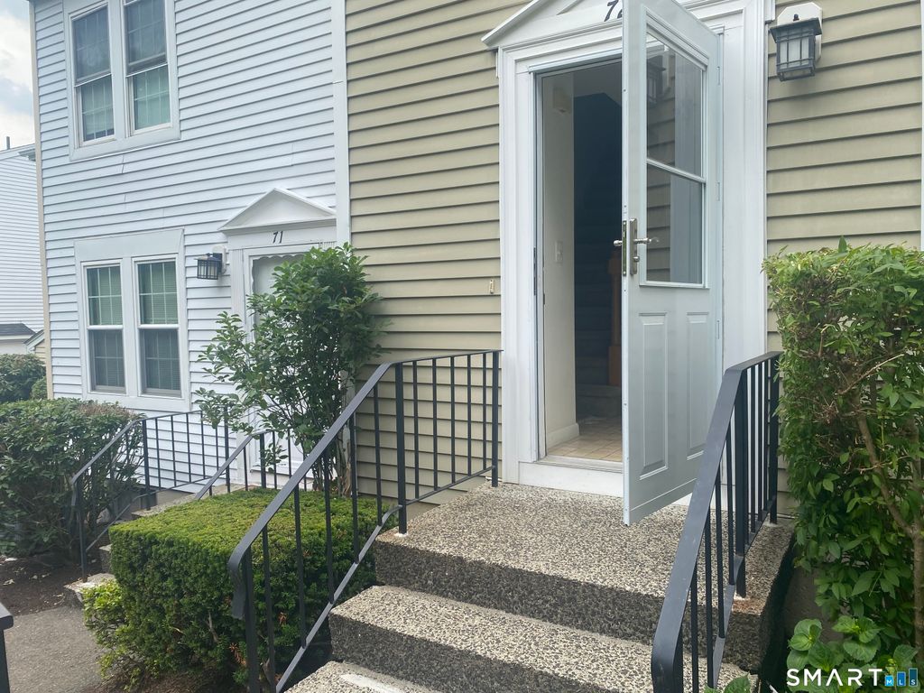 97-99 Park Avenue 72, Danbury, CT 06810