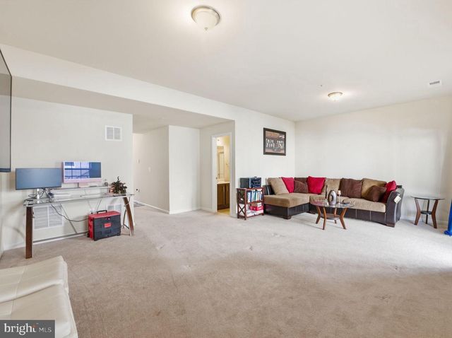 5004 FOREST PINES DR, Upper Marlboro, MD 20772