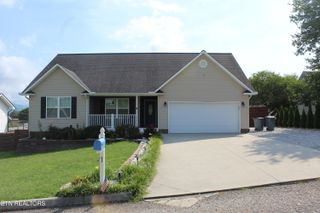 125 WEST Drive, Lafollette, TN 37766