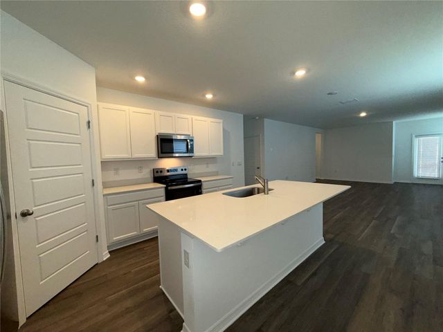 3693 SALVIA COURT, Tavares, FL 32778