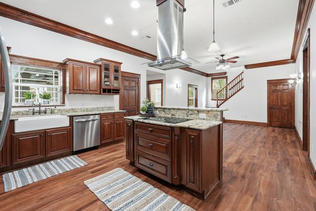 5128 Soundside Drive, Gulf Breeze, FL 32563