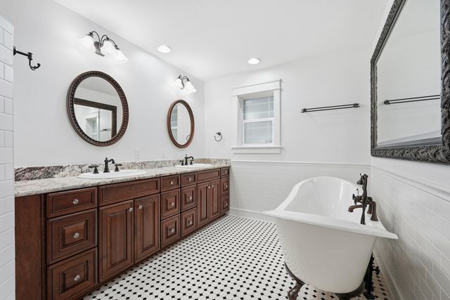 5128 Soundside Drive, Gulf Breeze, FL 32563