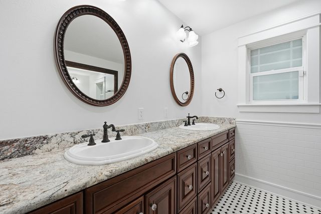 5128 Soundside Drive, Gulf Breeze, FL 32563