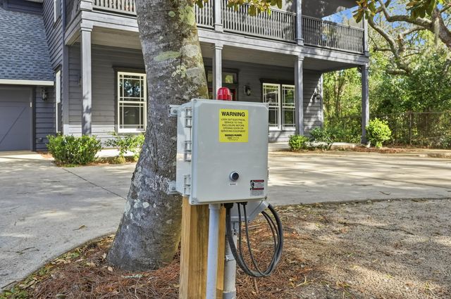 5128 Soundside Drive, Gulf Breeze, FL 32563