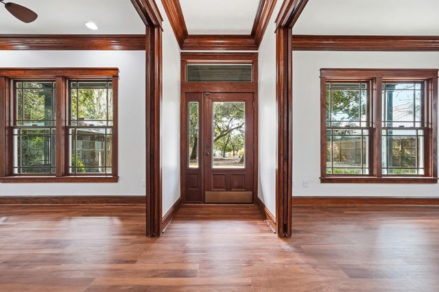 5128 Soundside Drive, Gulf Breeze, FL 32563