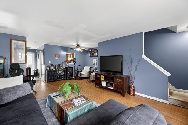 207 2ND ST WALK, Camden, NJ 08103