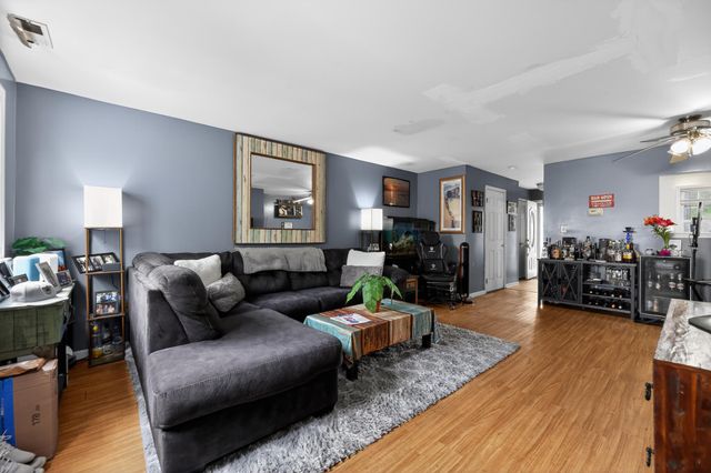 207 2ND ST WALK, Camden, NJ 08103