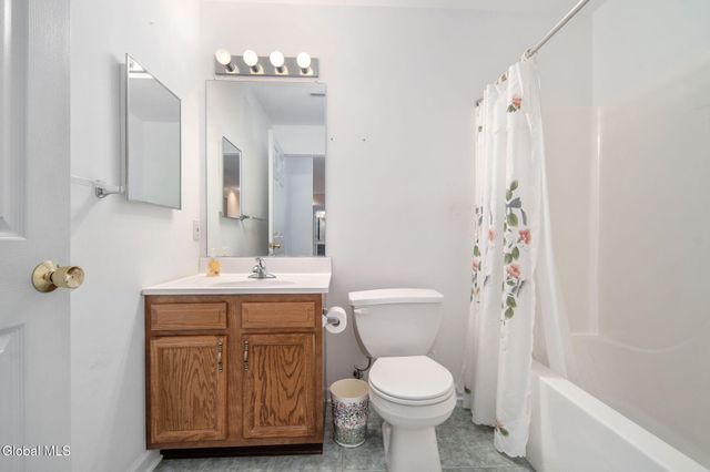 95 Morning Glory Way, Rotterdam, NY 12306