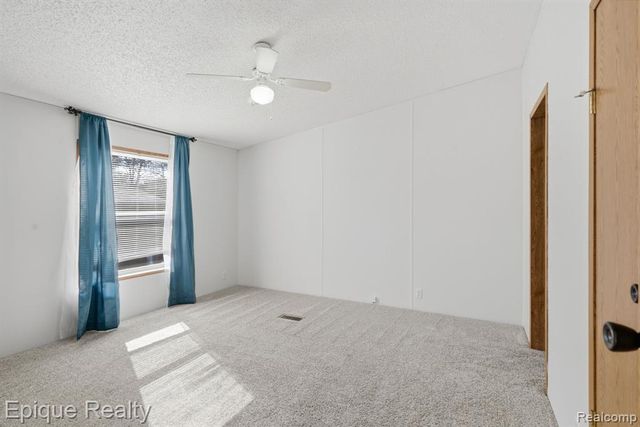 271 Lovell Court, Flushing, MI 48433