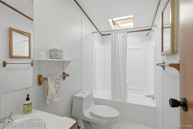 271 Lovell Court, Flushing, MI 48433