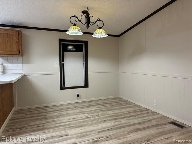 271 Lovell Court, Flushing, MI 48433