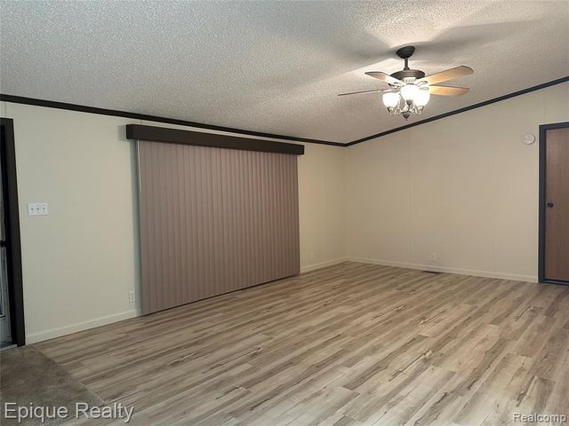 271 Lovell Court, Flushing, MI 48433