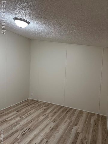 271 Lovell Court, Flushing, MI 48433