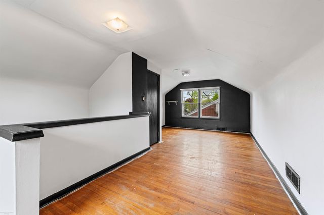 27207 Little Mack Avenue, St Clair Shores, MI 48081