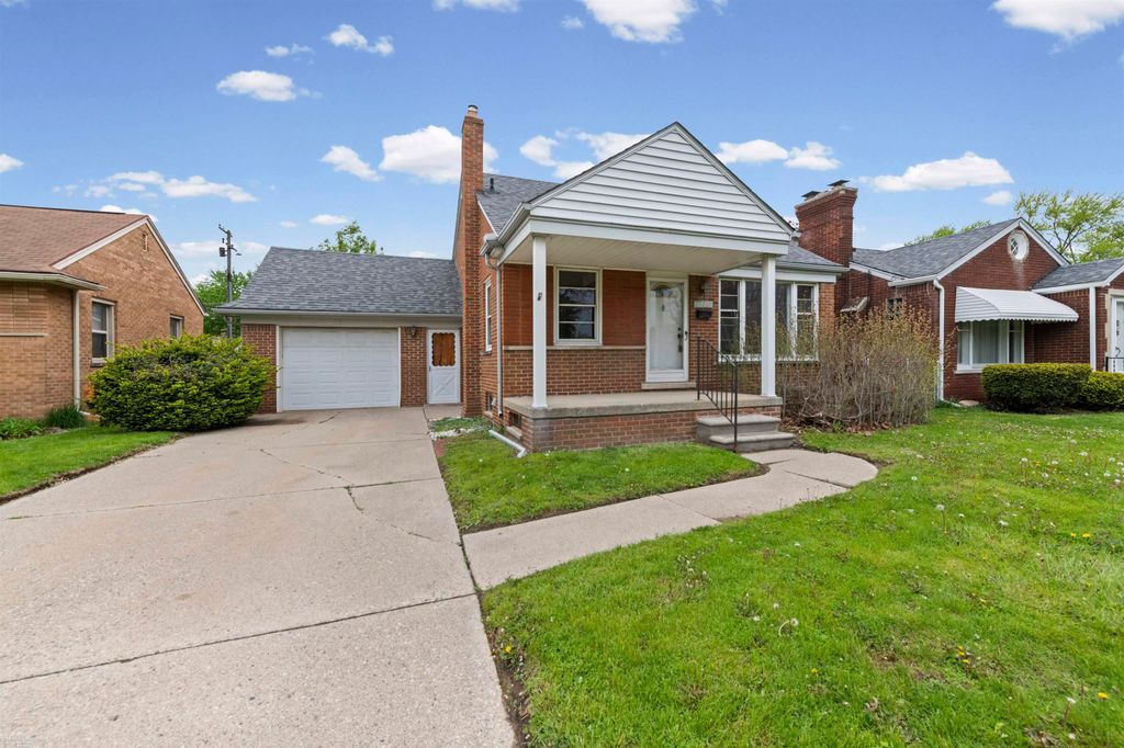 27207 Little Mack Avenue, St Clair Shores, MI 48081
