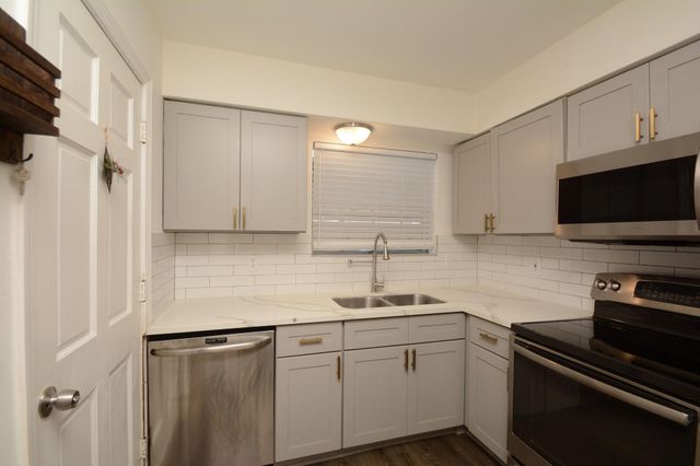 7900 Westheimer Road 141, Houston, TX 77063