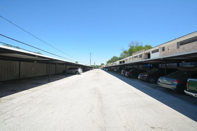 7900 Westheimer Road 141, Houston, TX 77063