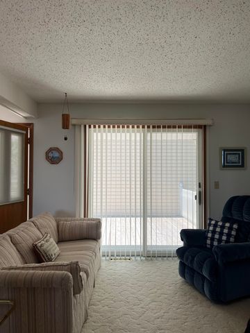 725 S Crescent Avenue, Sims Twp, MI 48703