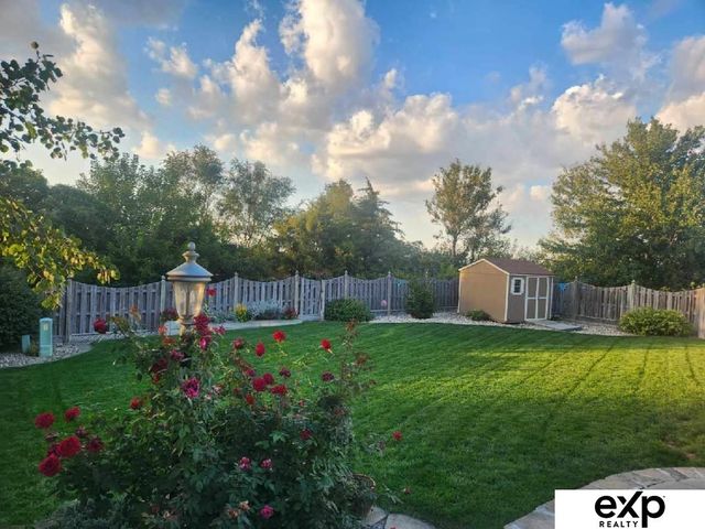 12144 S 221st Street, Gretna, NE 68028