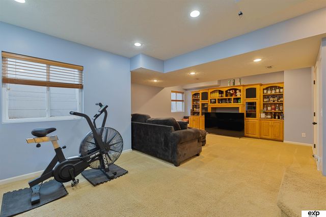 12144 S 221st Street, Gretna, NE 68028